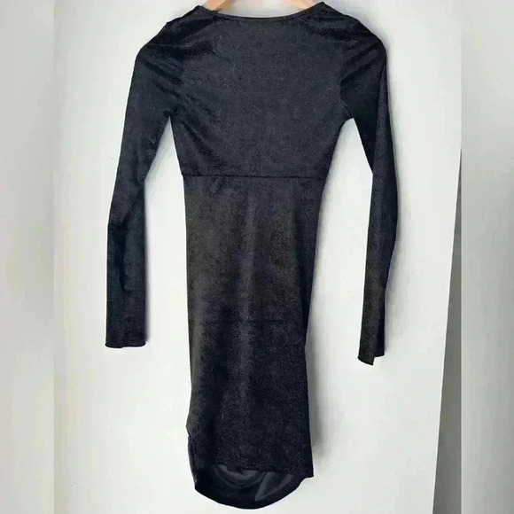 H&M Black Velvet Whimsigoth V-Neck Long SleevDress Witchy Vampy Romantic Goth XS - Picture 7 of 8